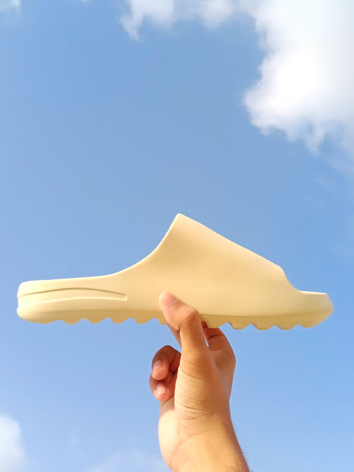 LUNA SLIDES